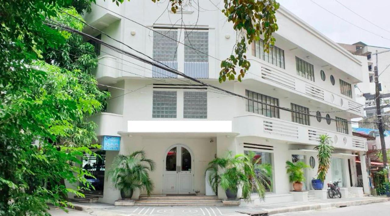 The Clipper House, Poblacion Makati Манила Екстериор снимка