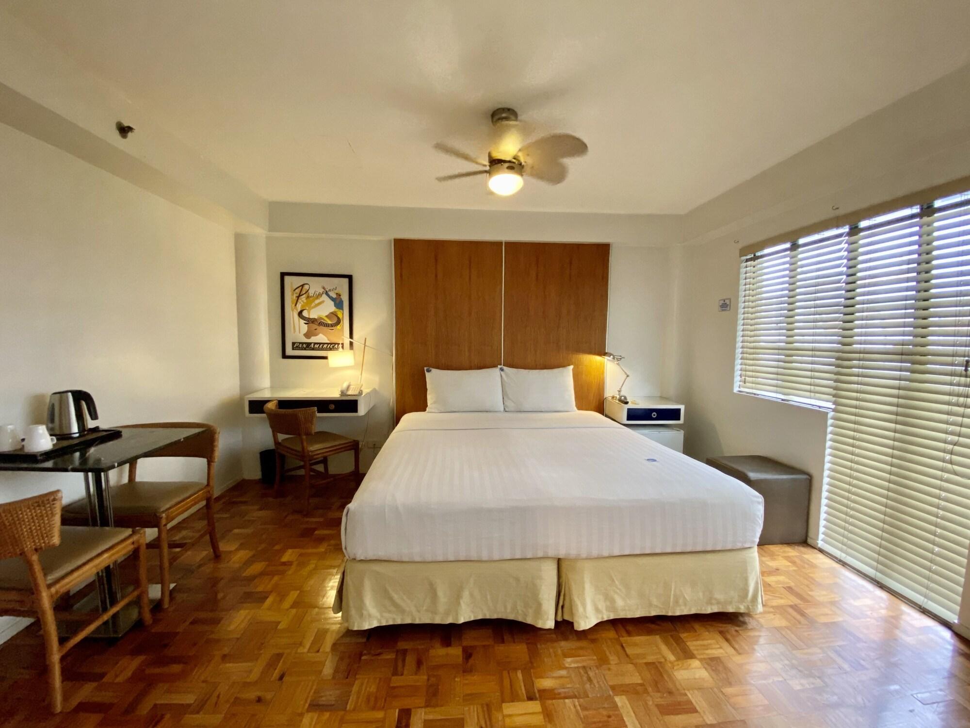 The Clipper House, Poblacion Makati Манила Екстериор снимка