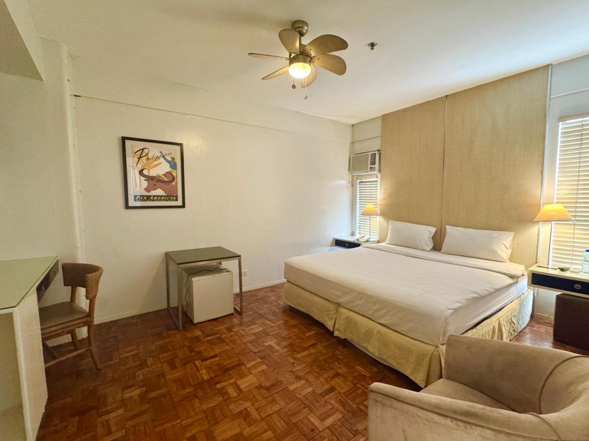 The Clipper House, Poblacion Makati Манила Екстериор снимка