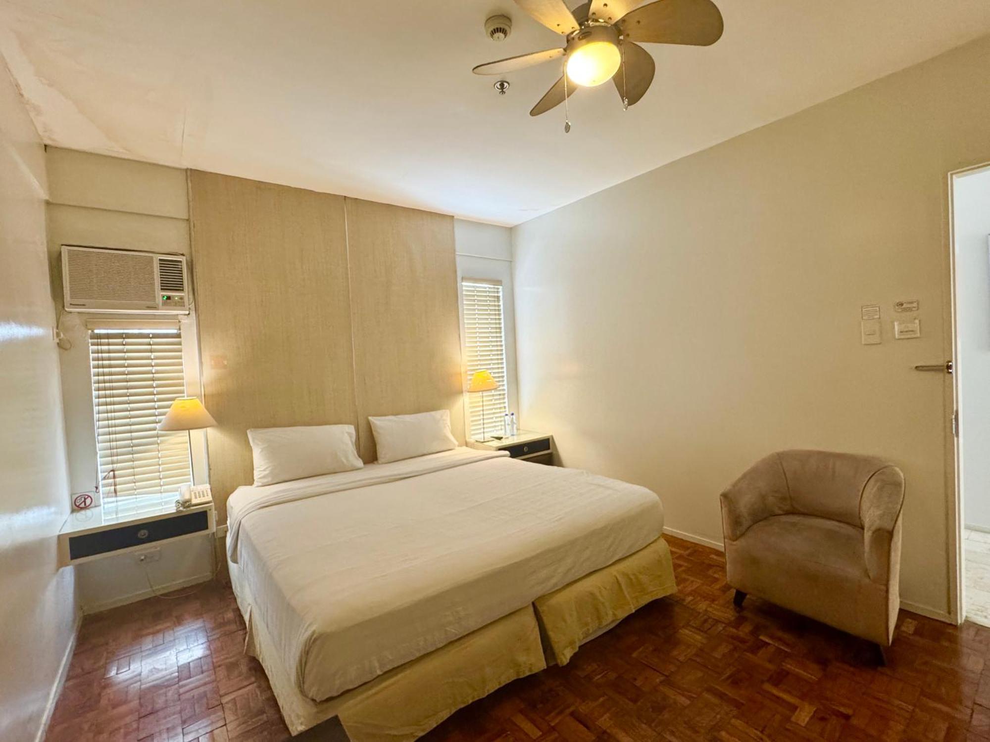 The Clipper House, Poblacion Makati Манила Екстериор снимка